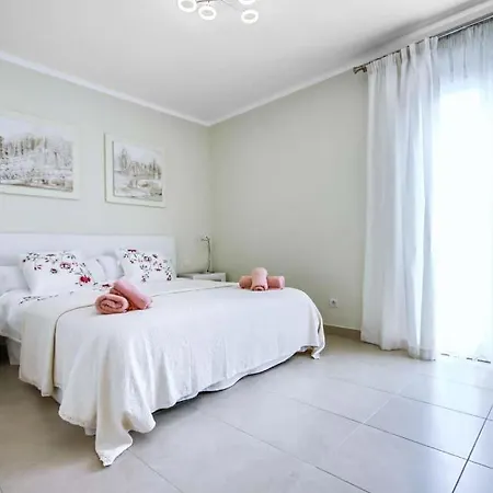Vila Playa De Fanabe Sleeps 8 Pool Air Con Wifi *