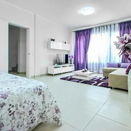 Vila Playa De Fanabe Sleeps 8 Pool Air Con Wifi